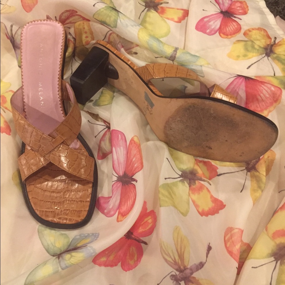 Antonio Melani sandals with heels